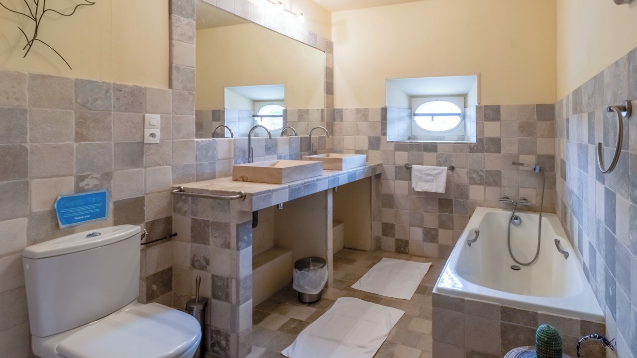 Photo of Bathroom in Domme