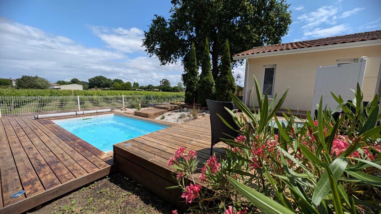 Photo of Outdoor in Cussac-Fort-Medoc