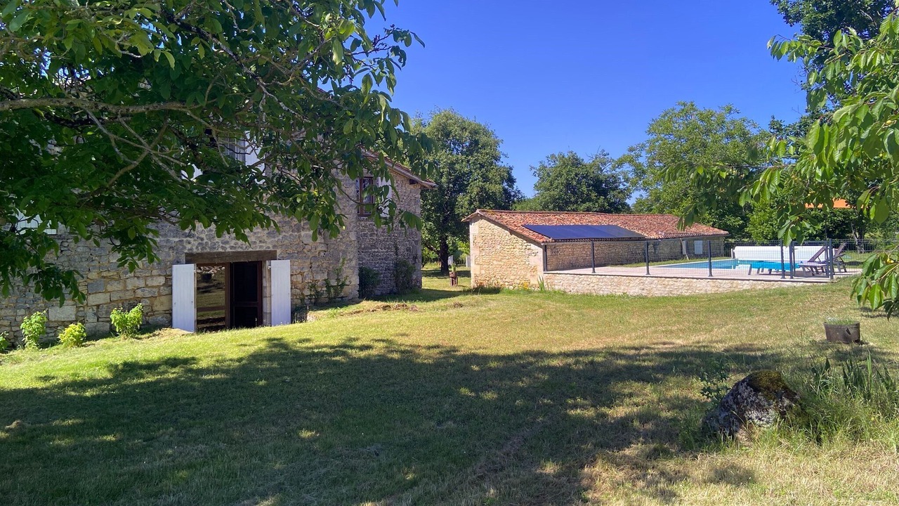 Photo of Outdoor in Ronsenac
