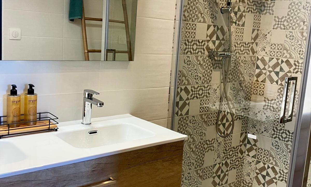 Photo of Bathroom in Saint-Cibard