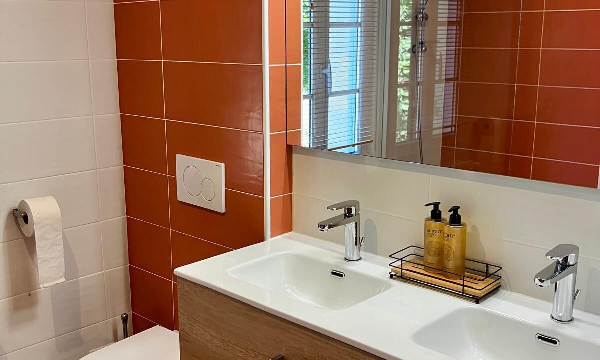 Photo of Bathroom in Saint-Cibard