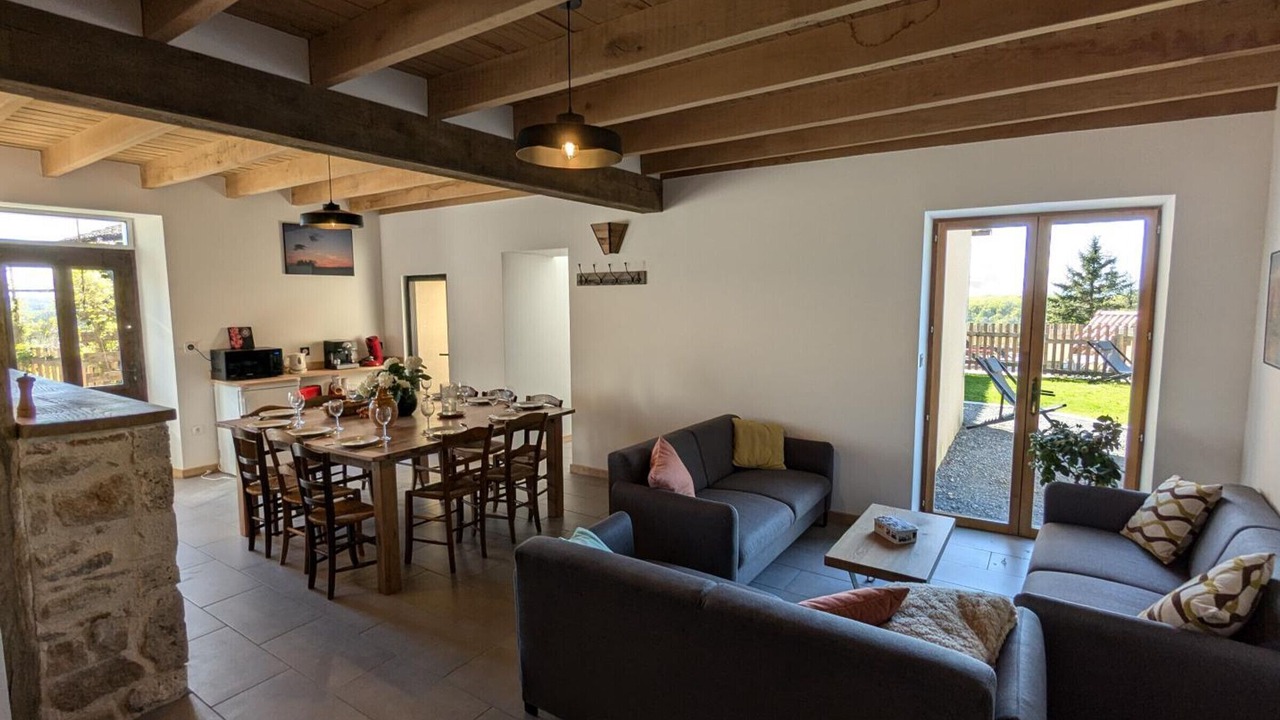 Photo of Livingroom in Ecuras