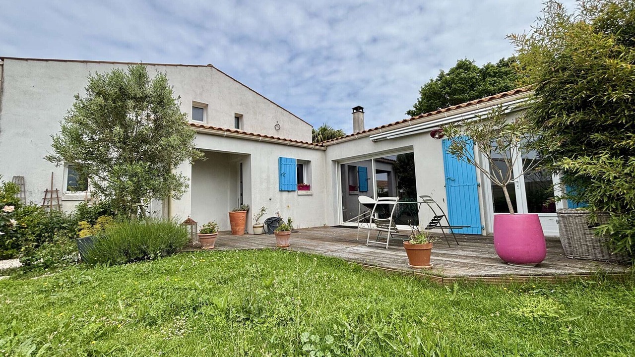Photo of Outdoor in Cheray
