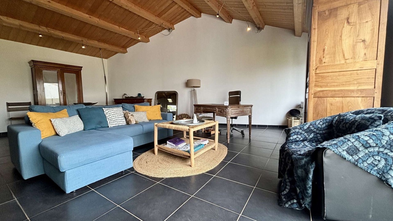 Photo of Livingroom in Cheray