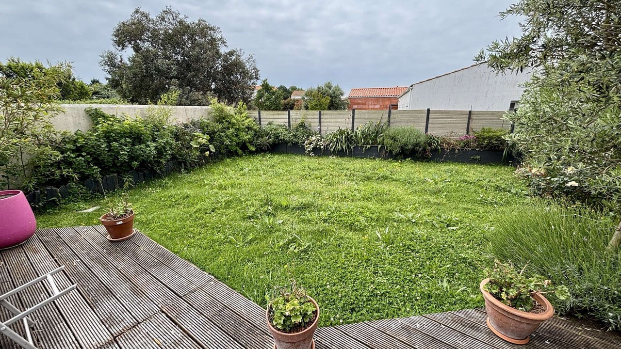 Photo of Outdoor in Cheray