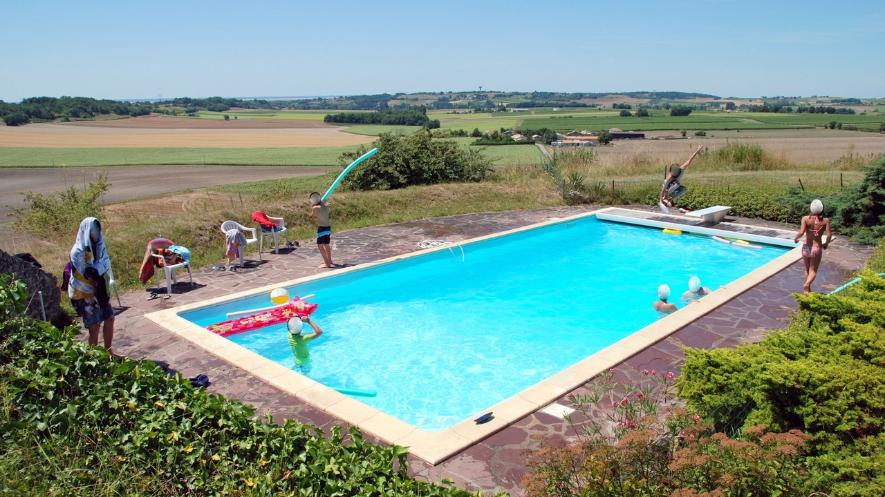 Photo of Outdoor in Saint-Martial-de-Mirambeau
