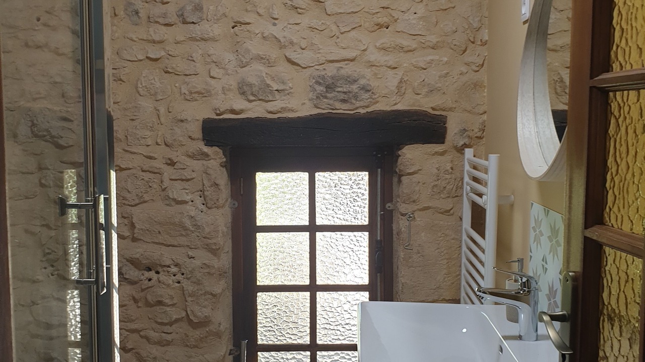 Photo of Bathroom in Le Buisson-de-Cadouin