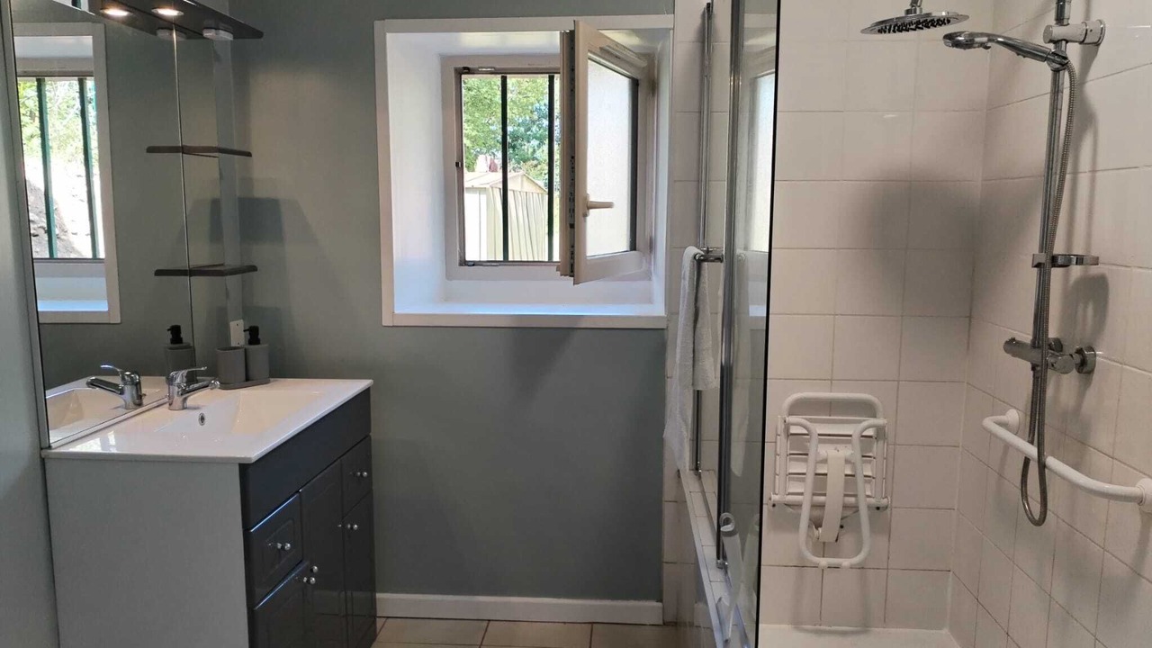 Photo of Bathroom in Calviac-en-Perigord