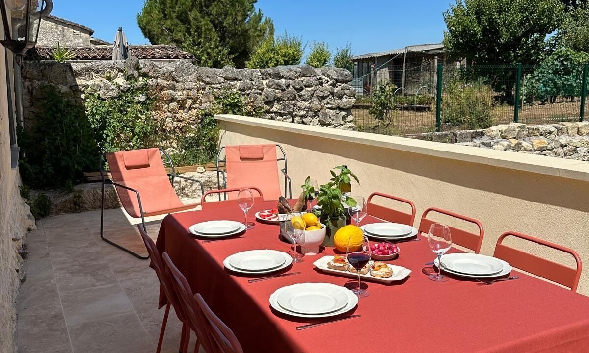 Photo of Outdoor in Saint-Christophe-des-Bardes