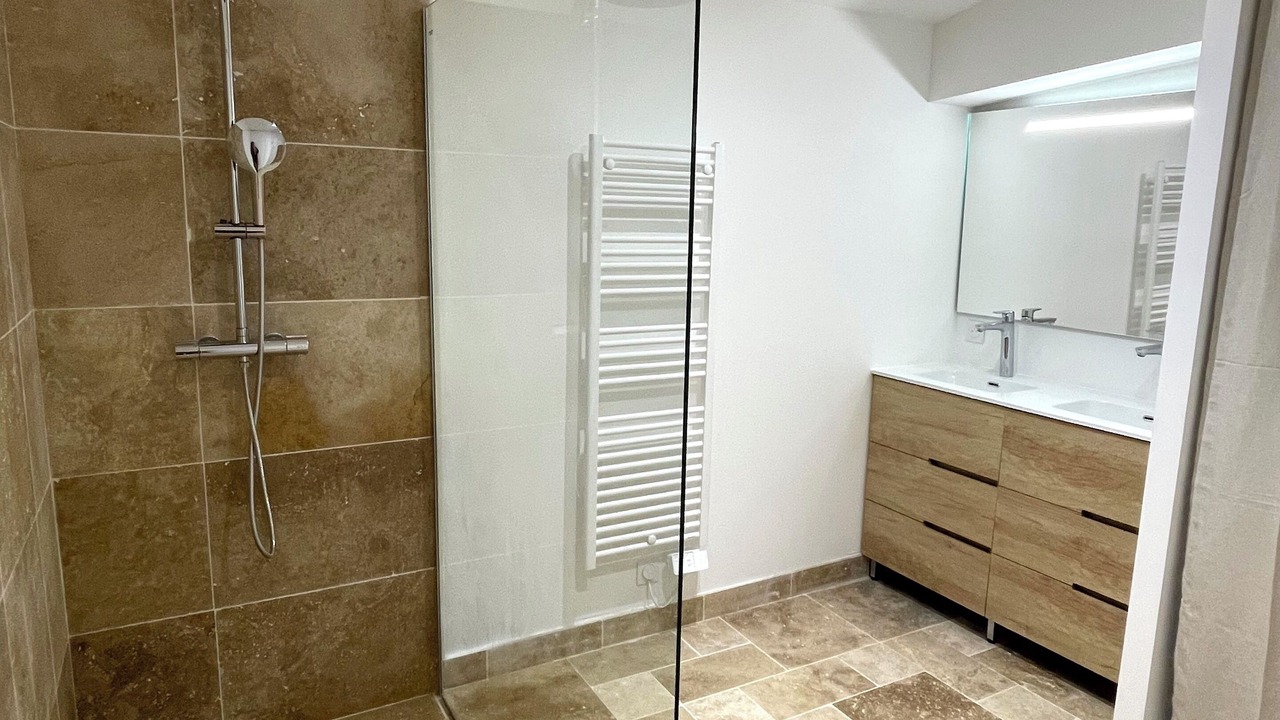 Photo of Bathroom in Saint-Christophe-des-Bardes
