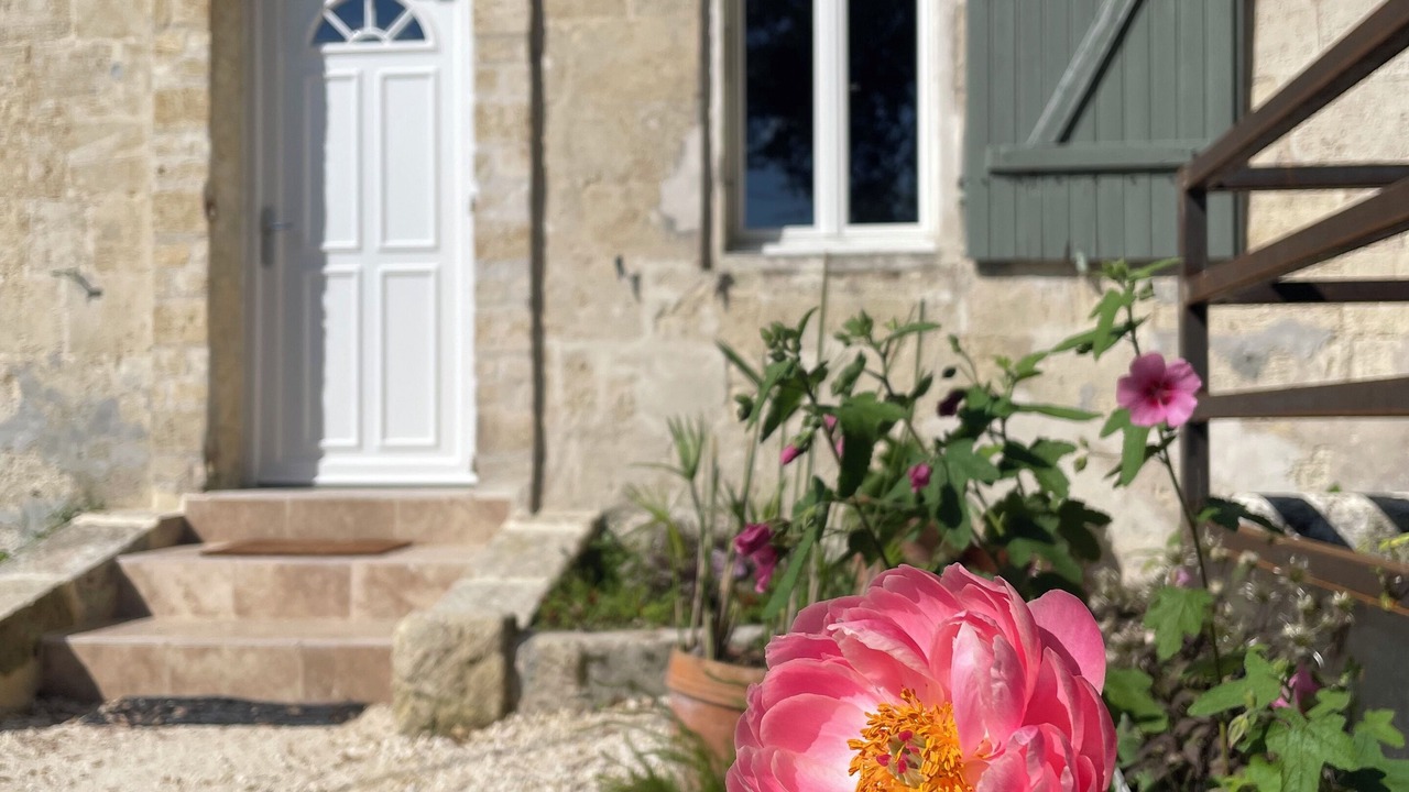 Photo of Outdoor in Saint-Christophe-des-Bardes