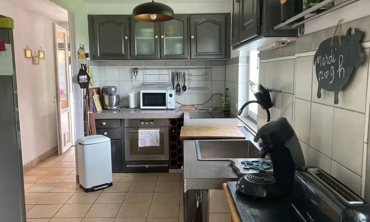 Photo of Kitchen in Saint-Michel-Escalus