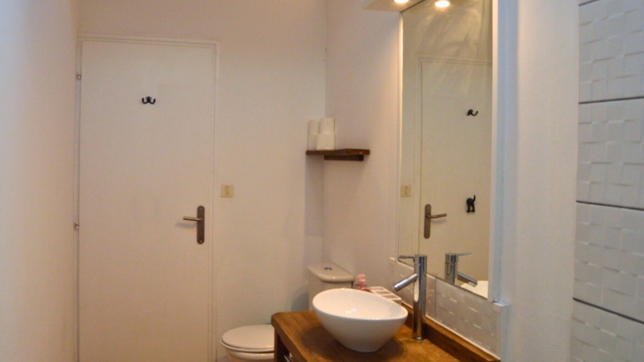 Photo of Bathroom in Maire-Levescault