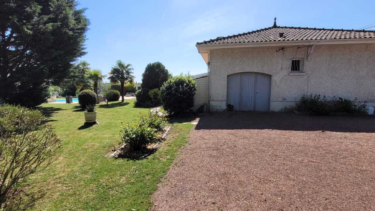 Photo of Outdoor in Courpignac