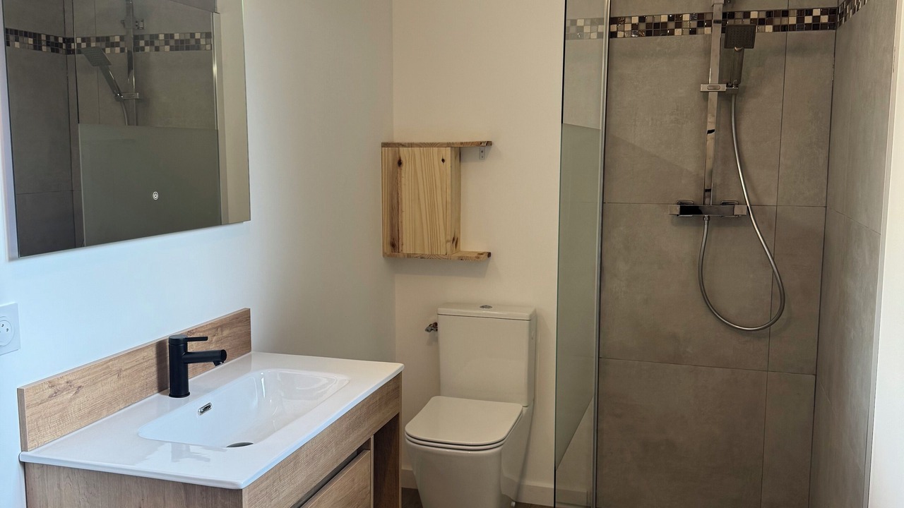 Photo of Bathroom in Jurancon