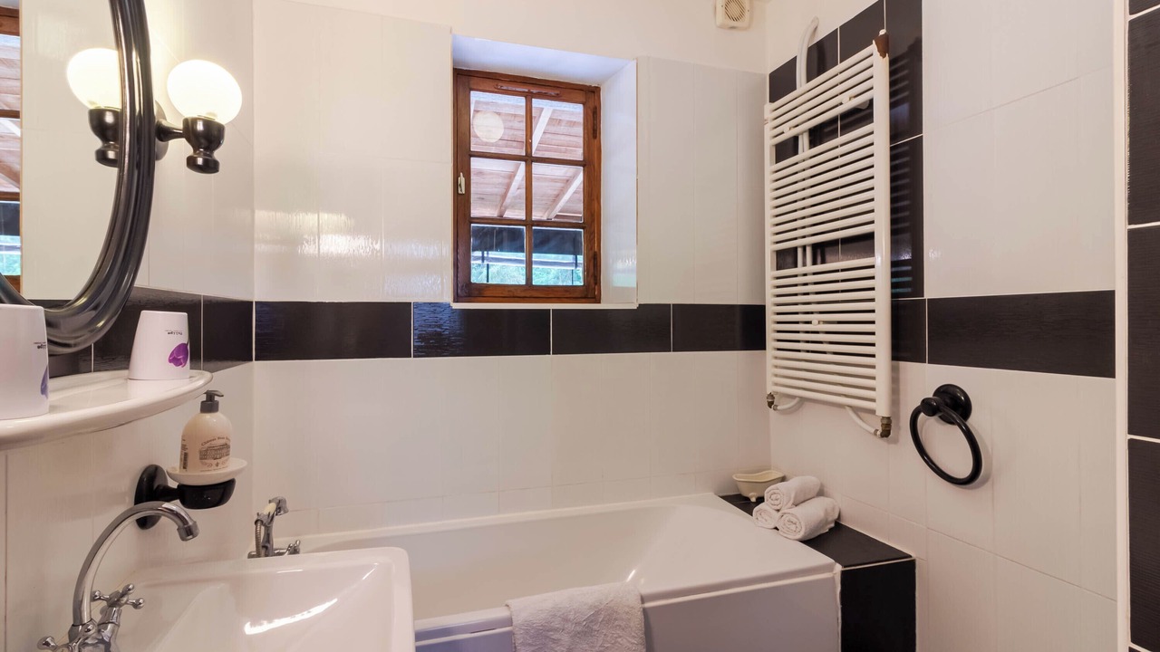Photo of Bathroom in Piegut-Pluviers