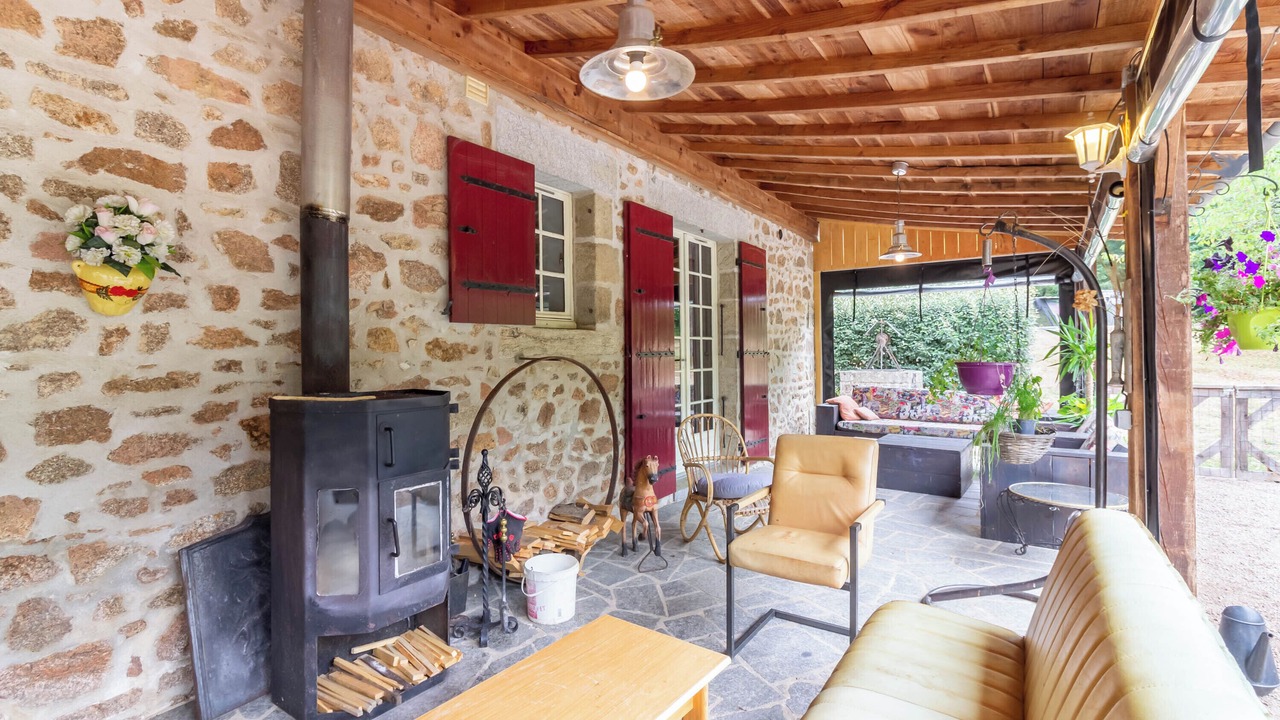Photo of Patio Balcony in Piegut-Pluviers