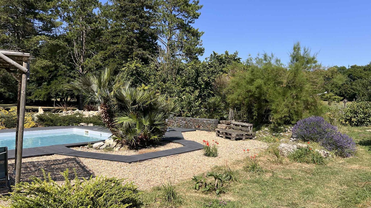 Photo of Outdoor in Chambon