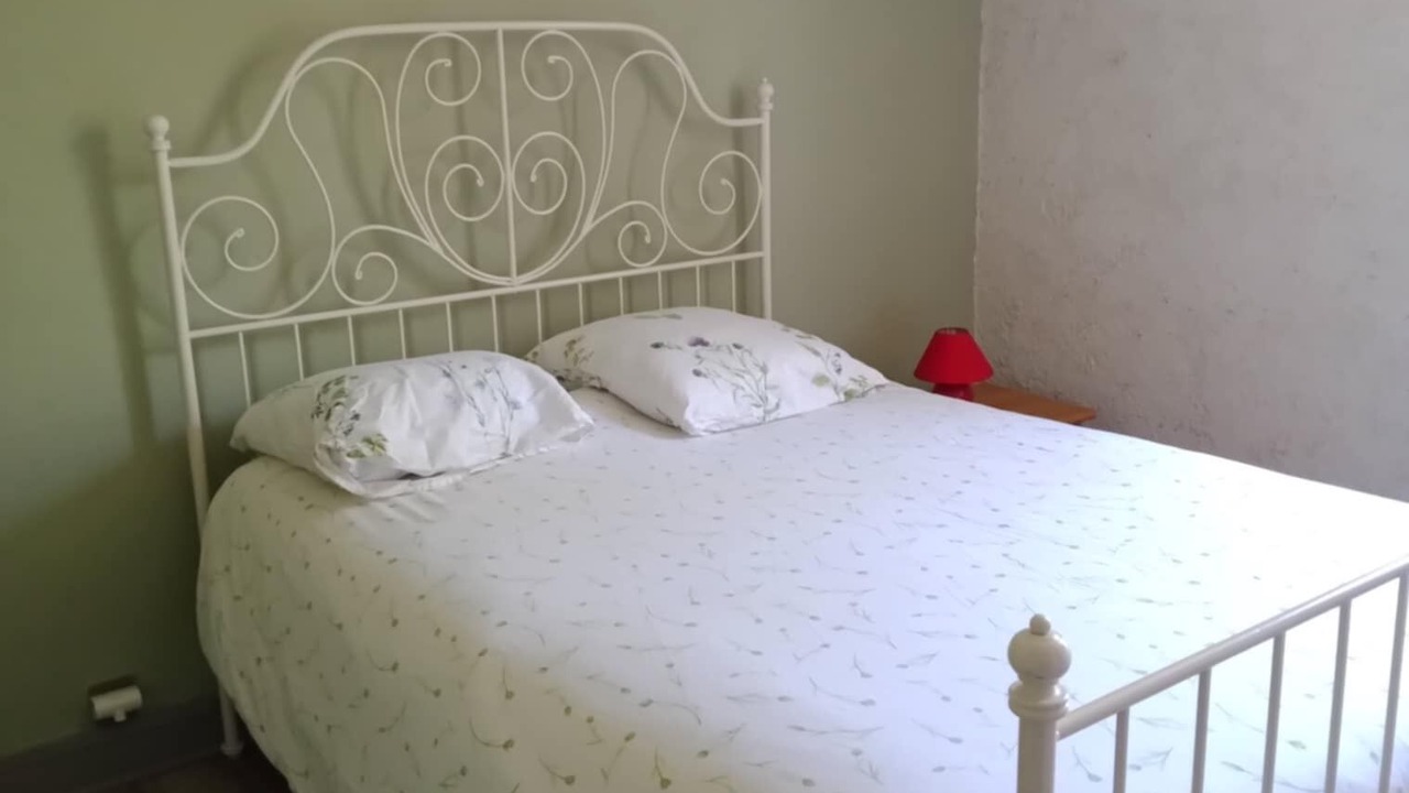 Photo of Bedroom in Saint-Magne-de-Castillon
