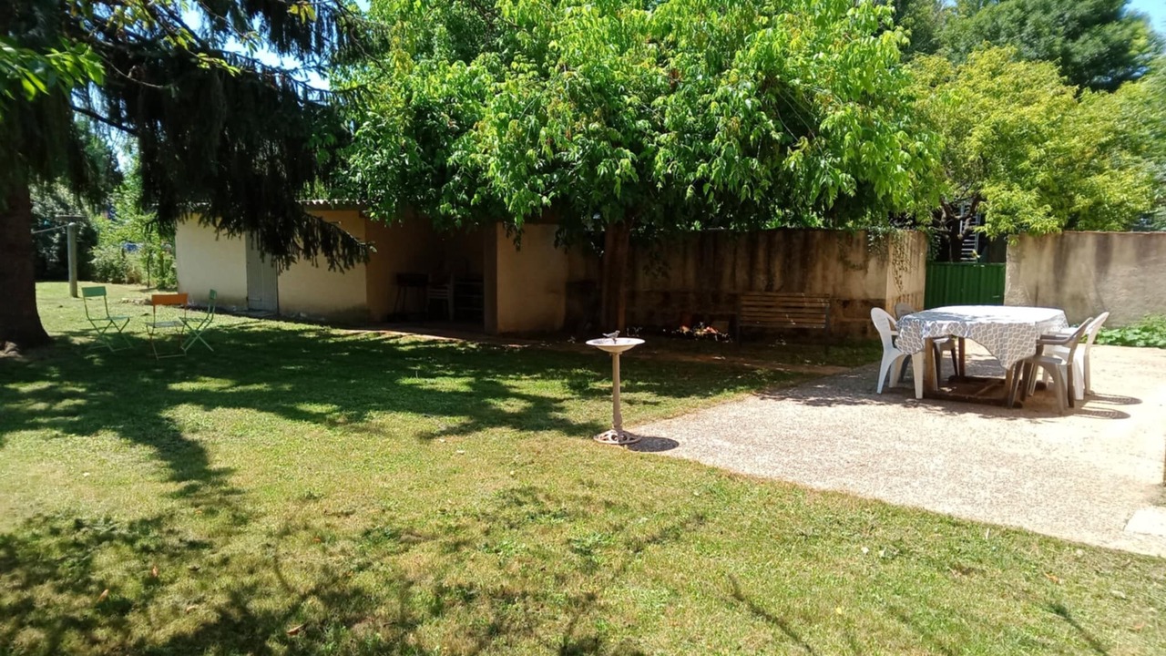 Photo of Outdoor in Saint-Magne-de-Castillon