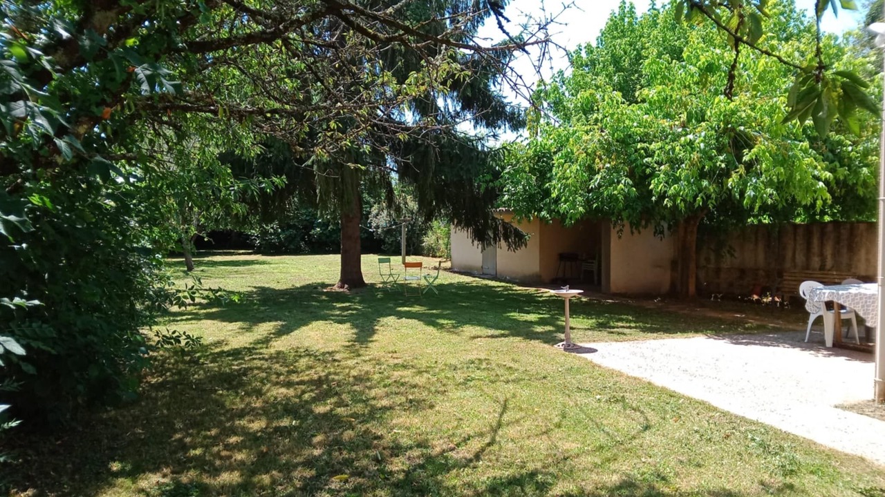 Photo of Outdoor in Saint-Magne-de-Castillon