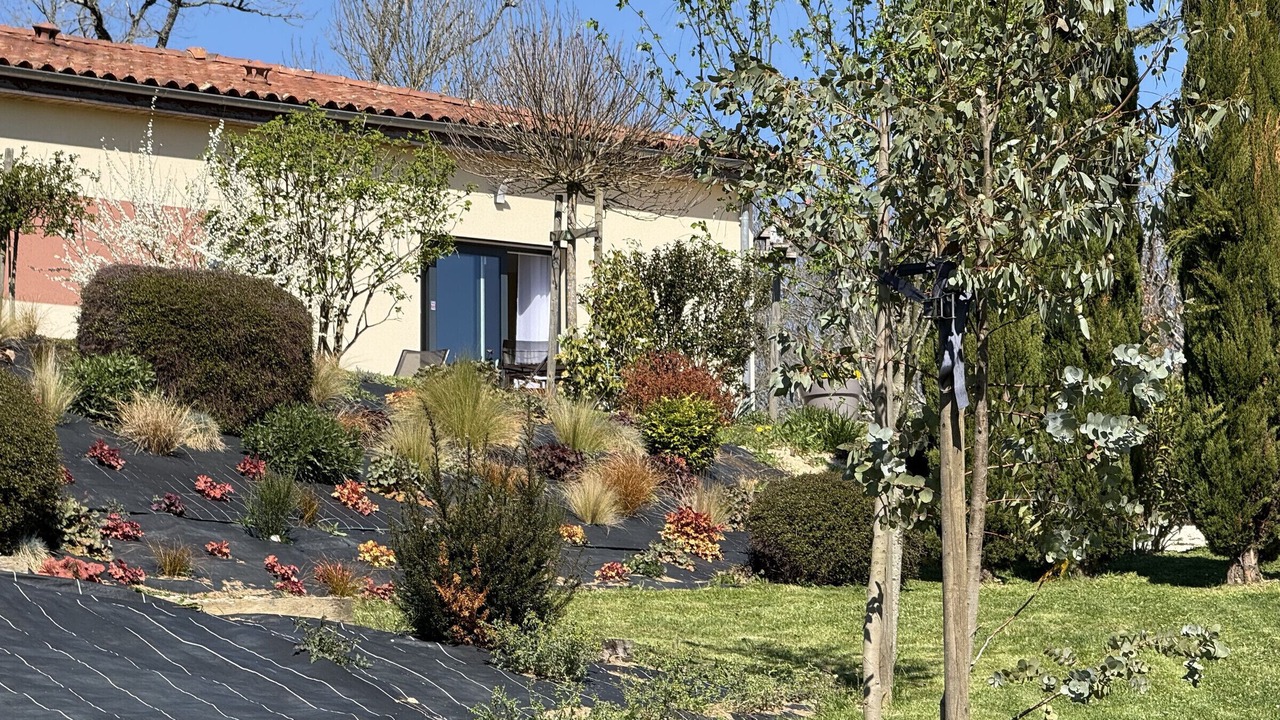 Photo of Outdoor in Saint-Medard-d'Excideuil
