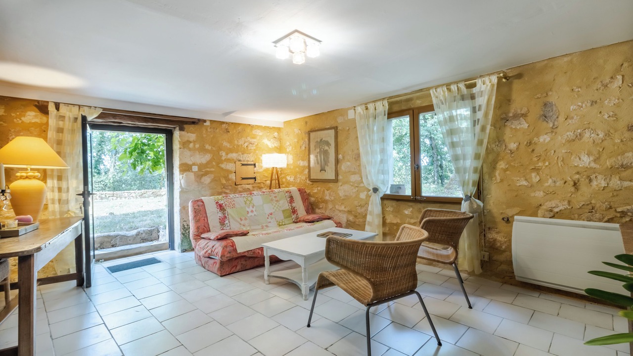 Photo of Livingroom in Cenac-et-Saint-Julien
