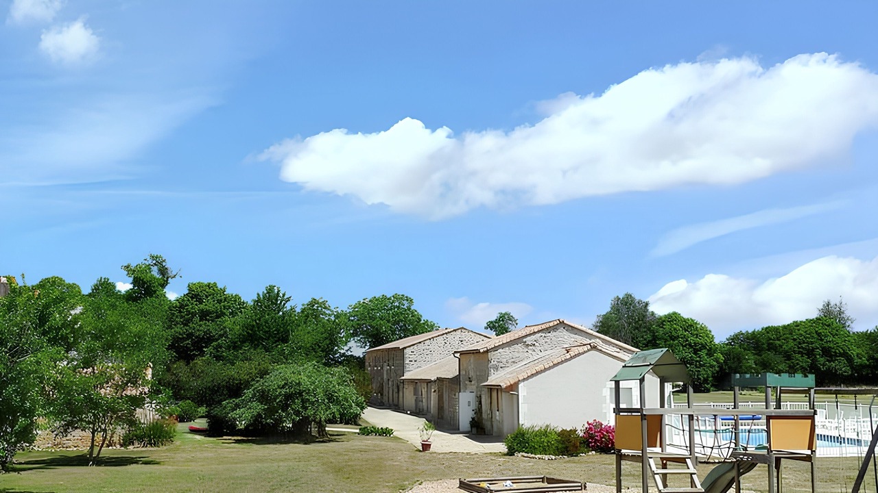 Photo of Outdoor in Saint-Vincent-la-Chatre