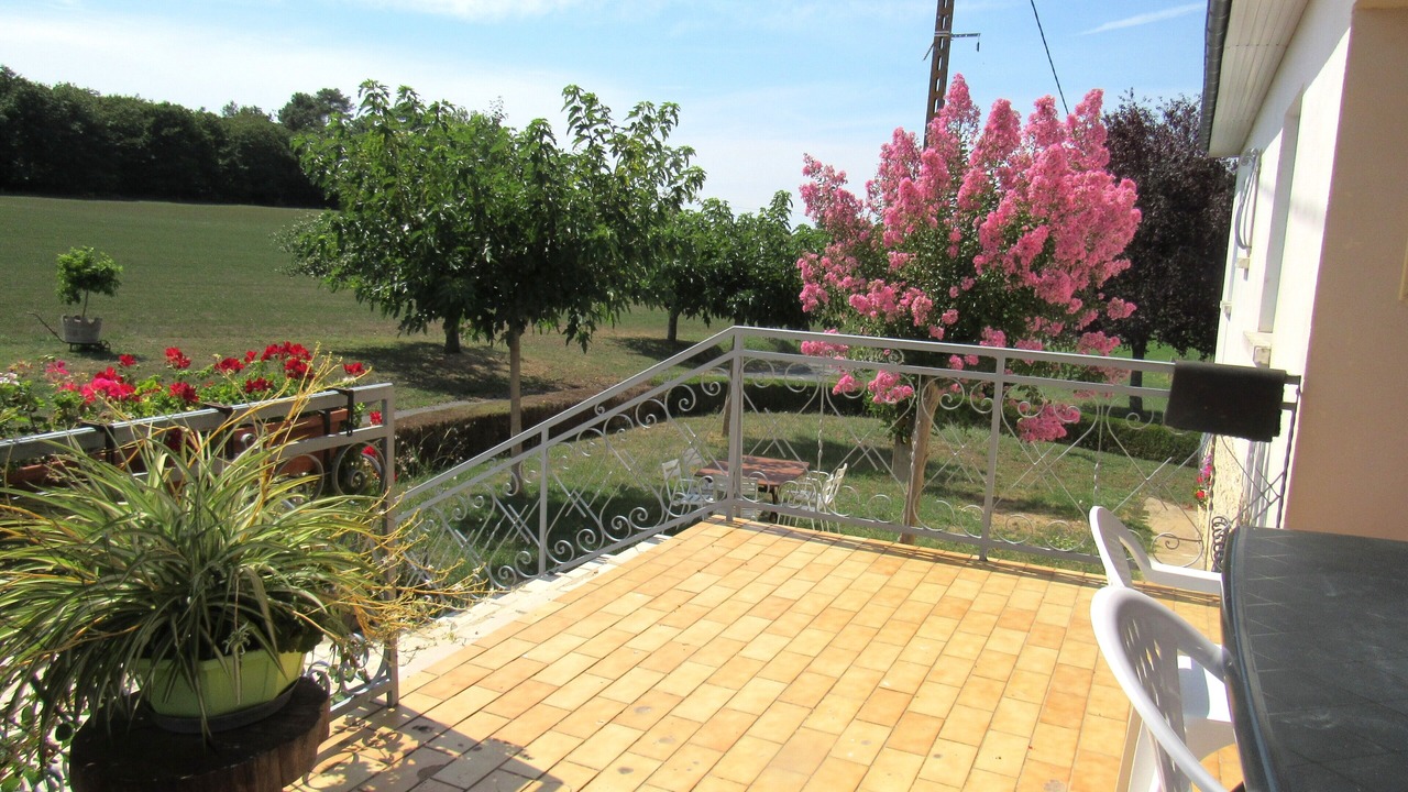 Photo of Patio Balcony in Capdrot
