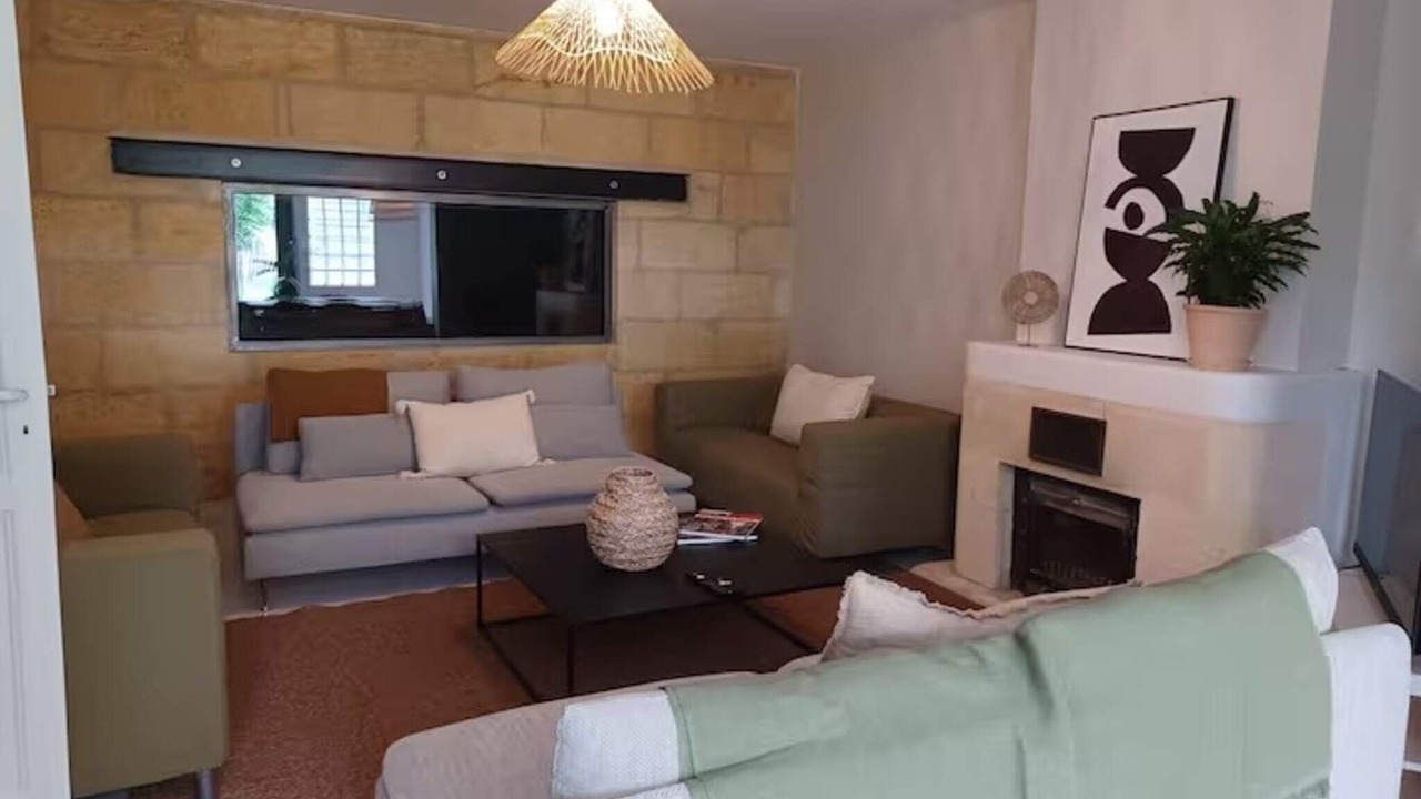Photo of Livingroom in Saint-Pey-d'Armens