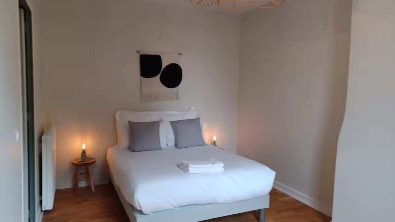 Photo of Bedroom in Saint-Pey-d'Armens