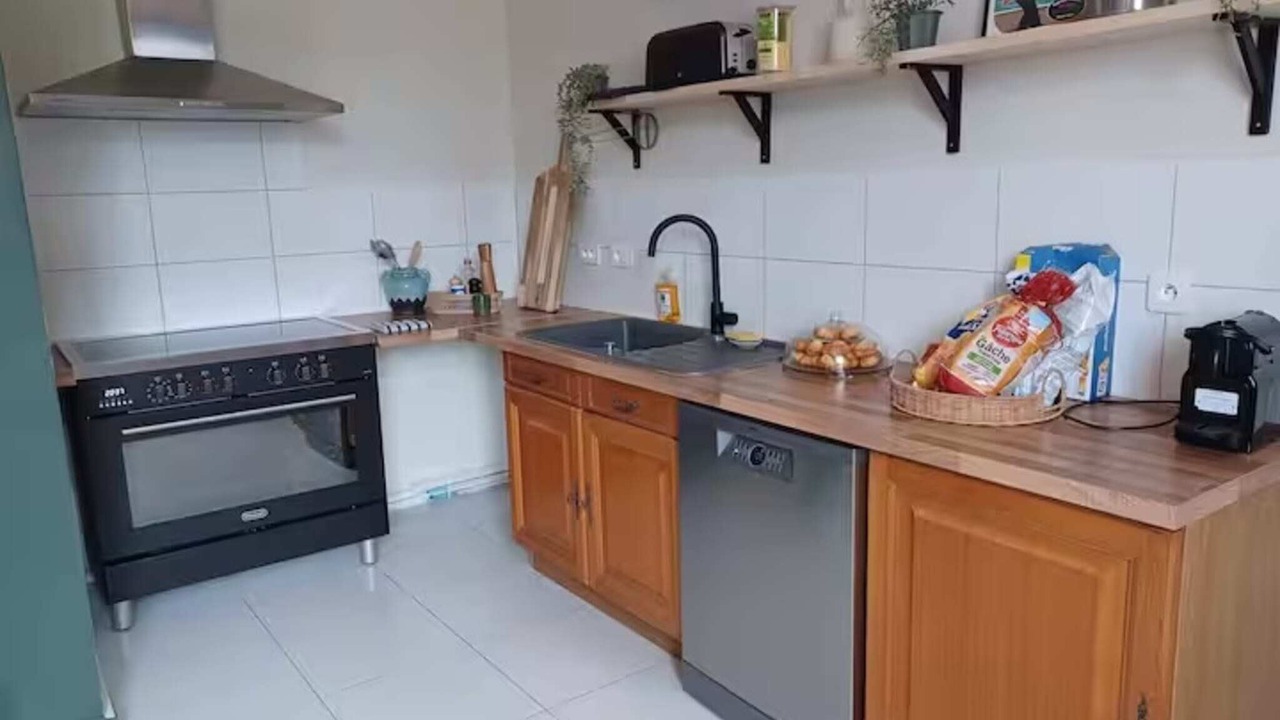 Photo of Kitchen in Saint-Pey-d'Armens