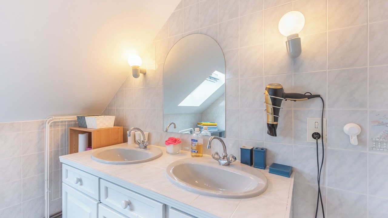 Photo of Bathroom in Accous