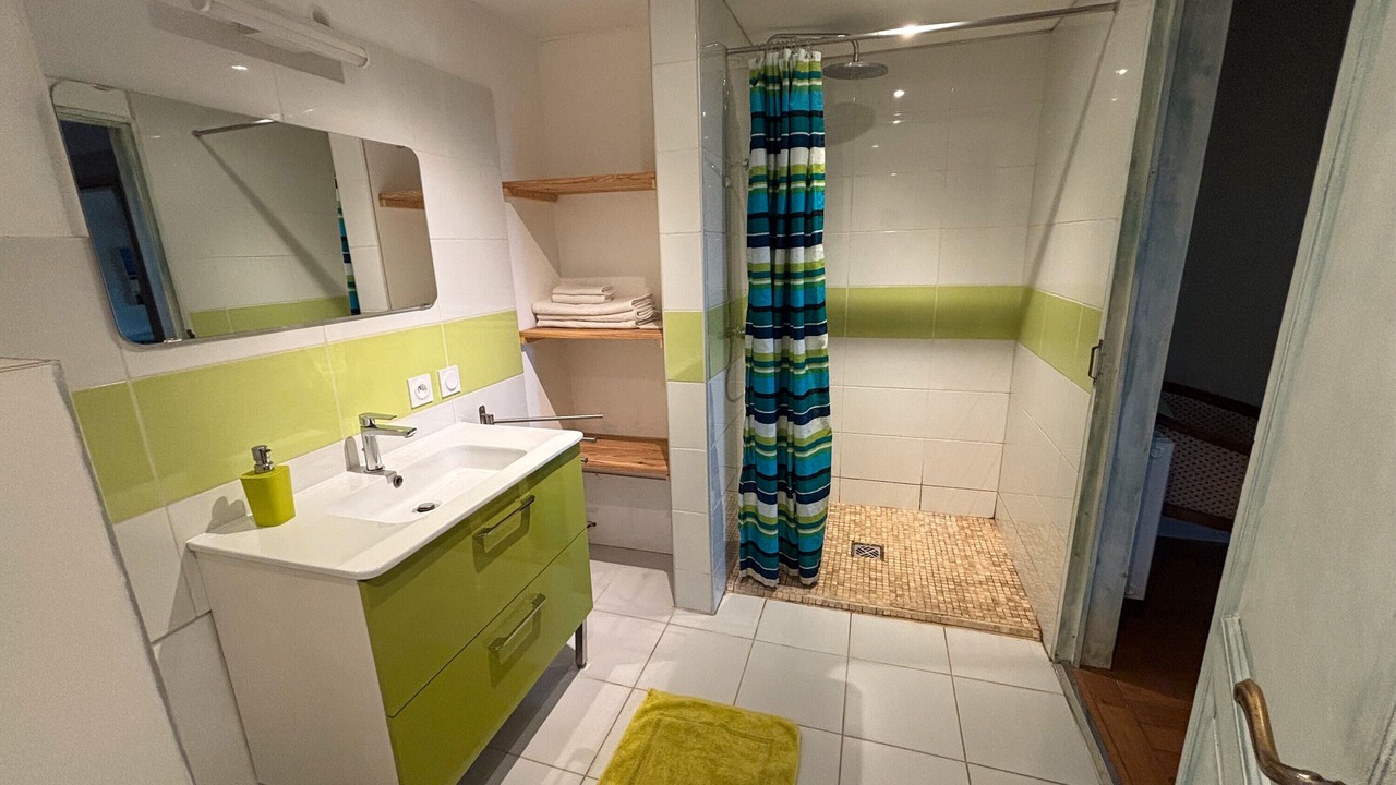 Photo of Bathroom in Verac