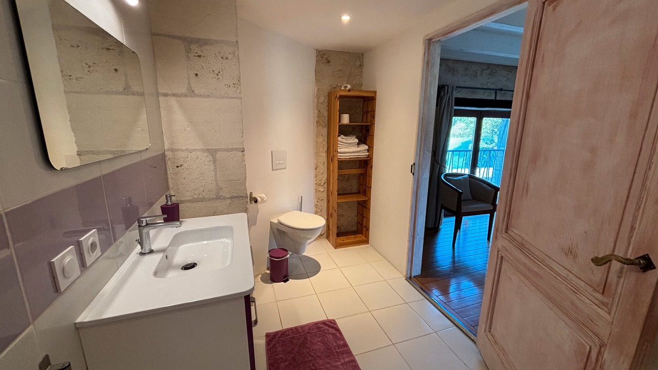Photo of Bathroom in Verac