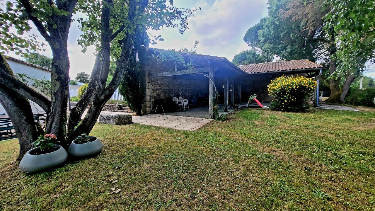 Photo of Outdoor in Breuillet