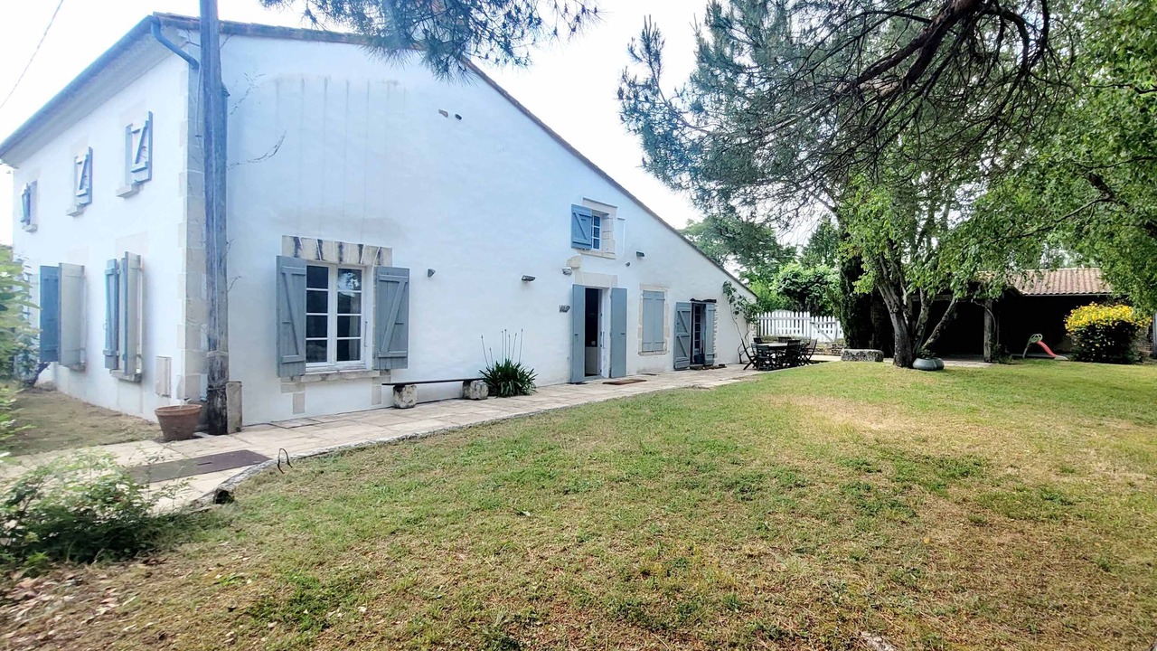 Photo of Outdoor in Breuillet