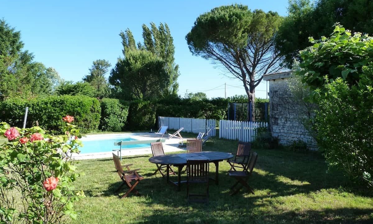 Photo of Outdoor in Breuillet