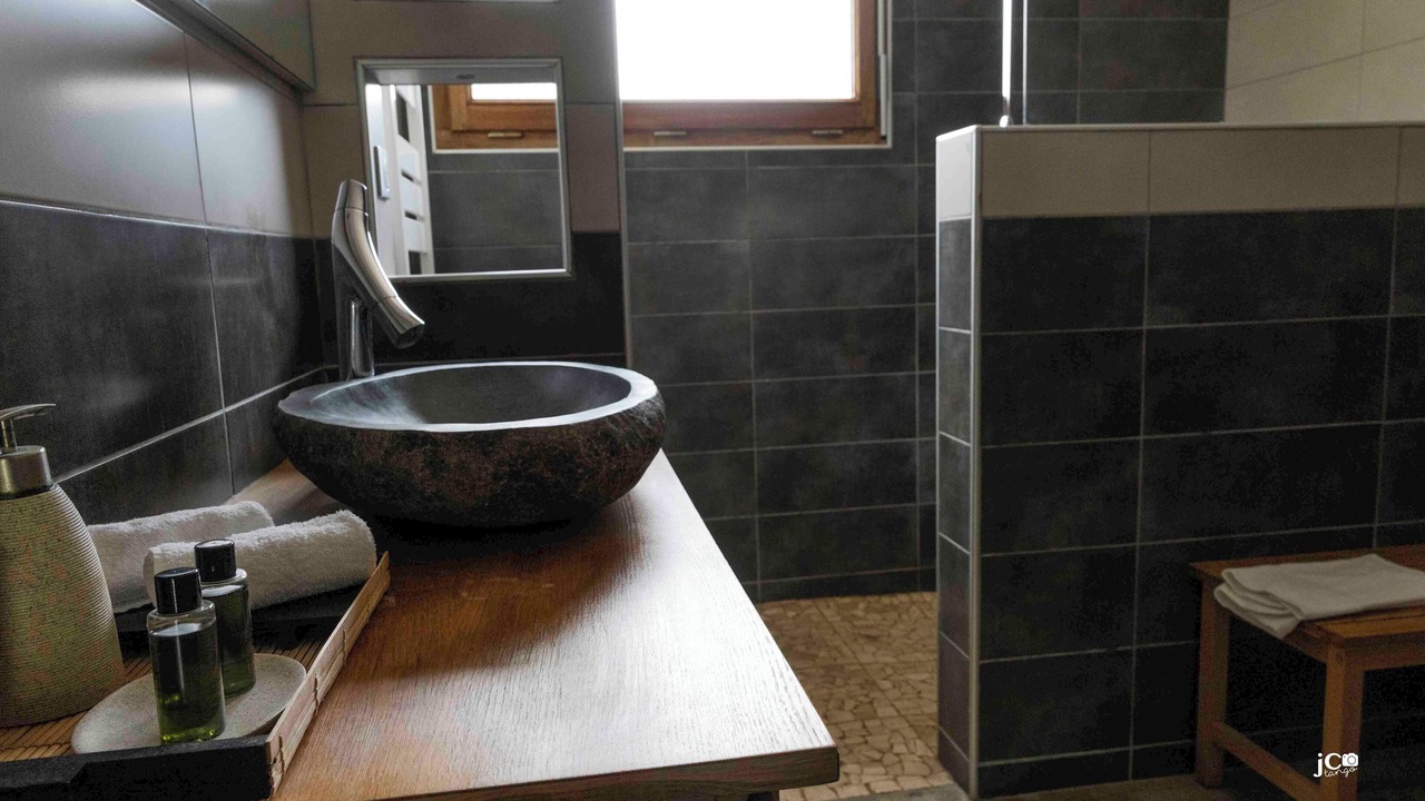 Photo of Bathroom in Pamproux