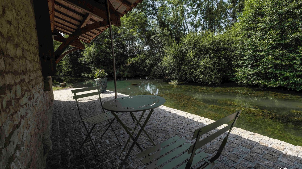 Photo of Outdoor in Pamproux