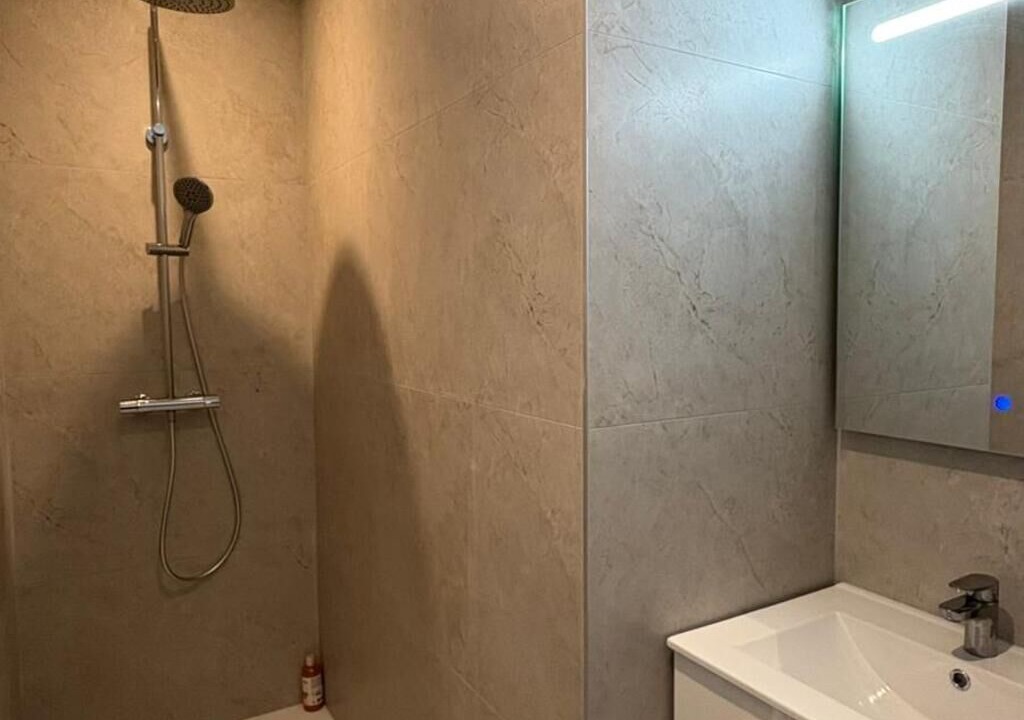 Photo of Bathroom in Beaucaire