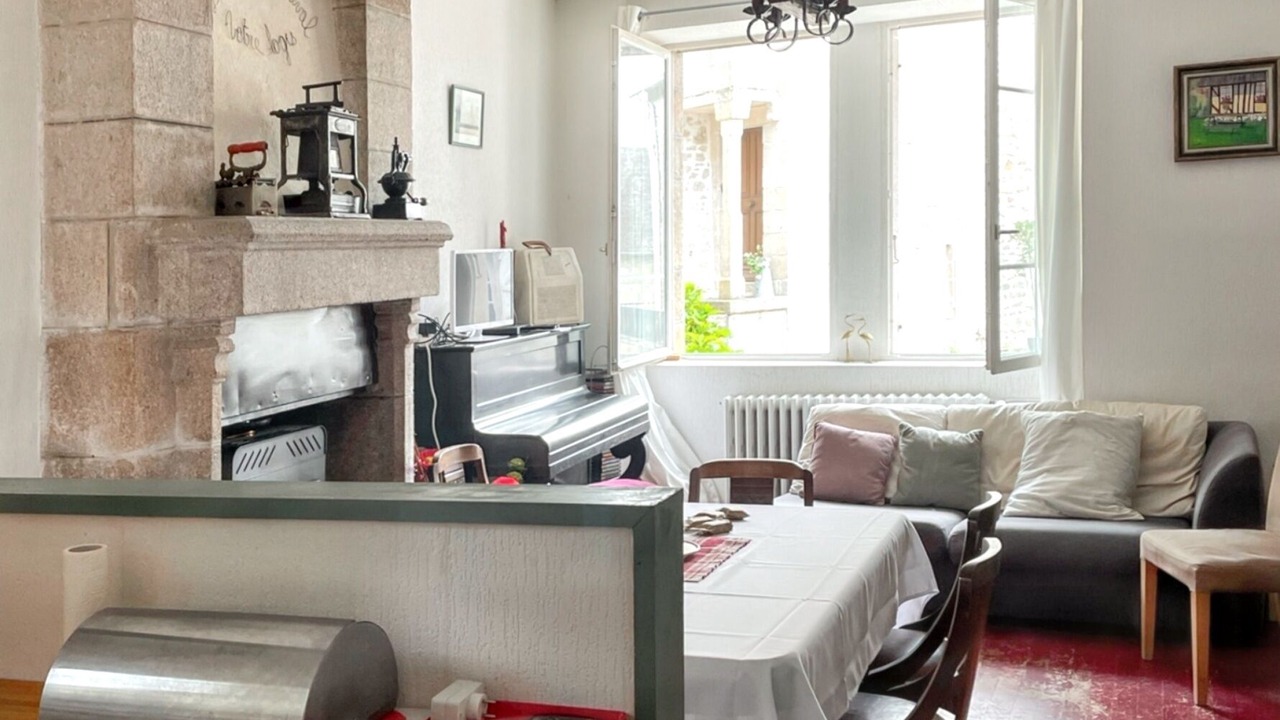 Photo of Livingroom in Correze