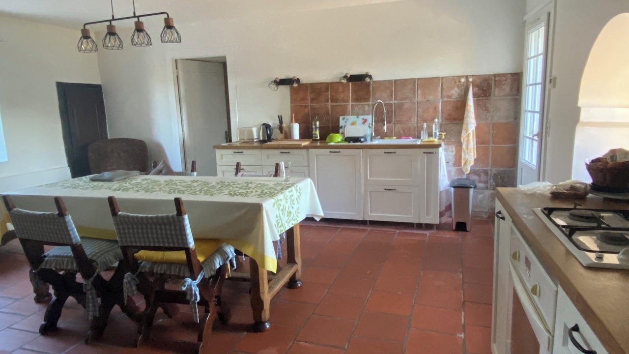 Photo of Kitchen in Puisseguin
