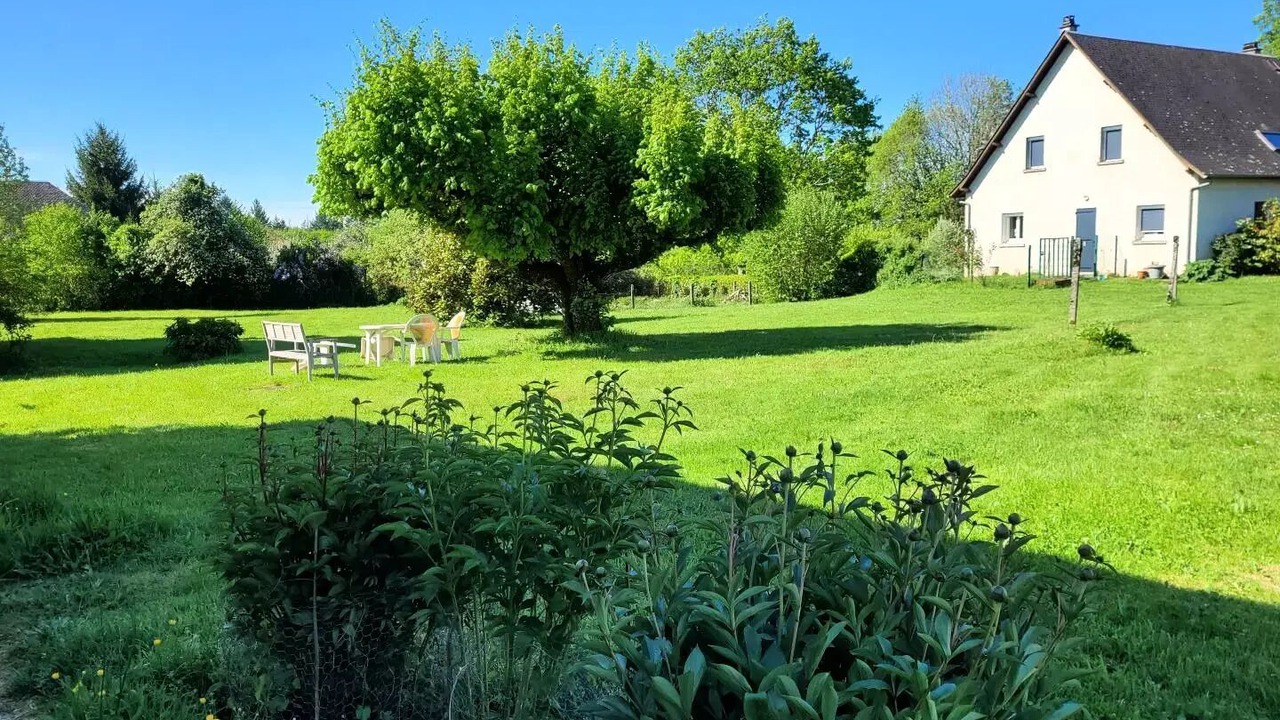 Photo of Outdoor in Montaignac-Saint-Hippolyte