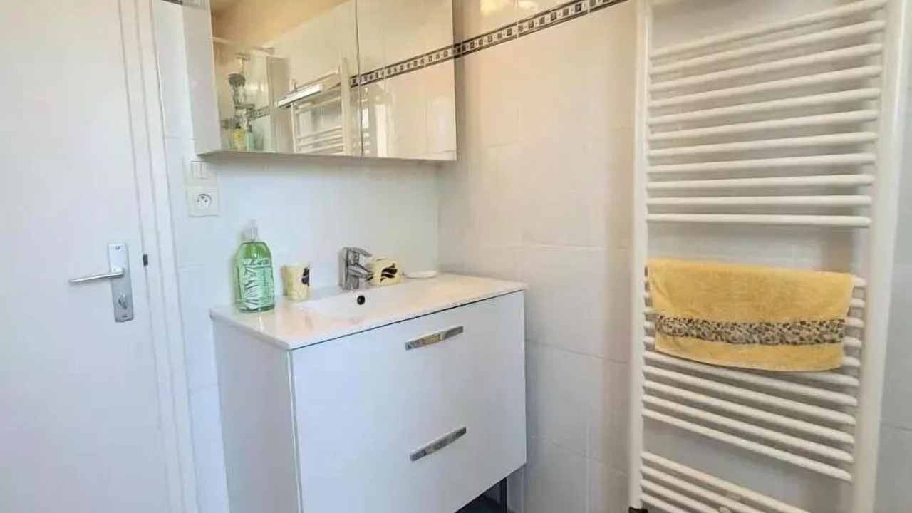 Photo of Bathroom in Montaignac-Saint-Hippolyte