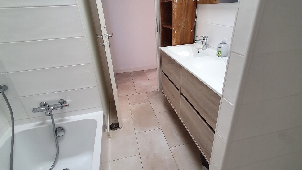 Photo of Bathroom in Marennes