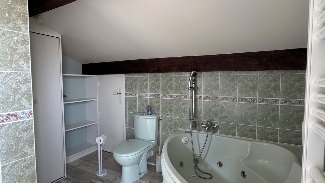 Photo of Bathroom in Mont-de-Marsan