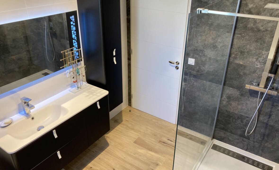 Photo of Bathroom in Peypin