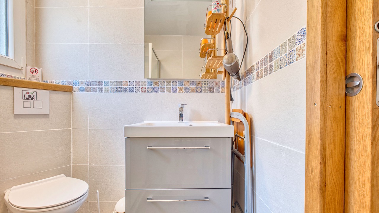 Photo of Bathroom in Perigueux