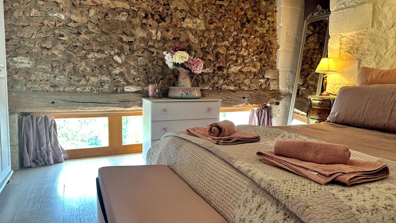 Photo of Bedroom in Saint-Romain